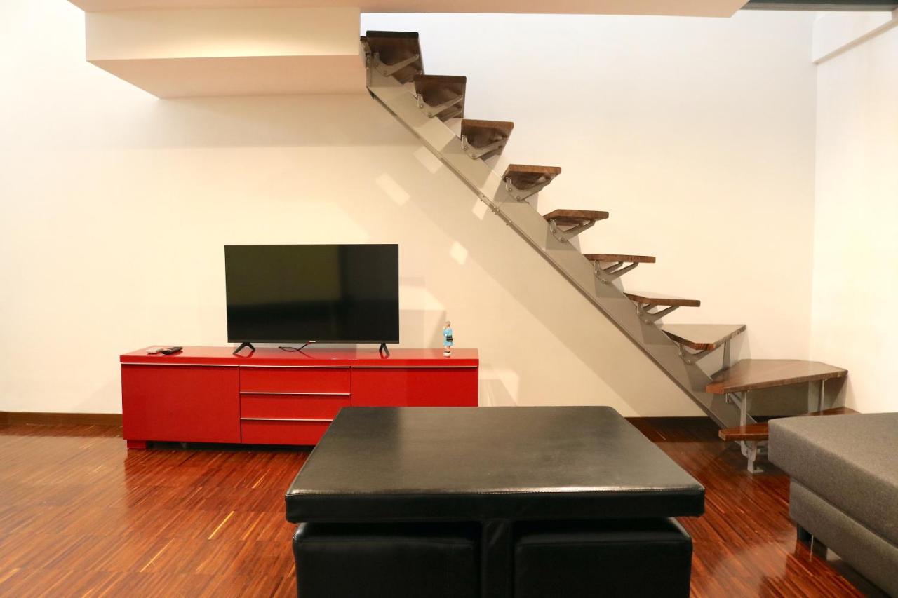 Cozy & Large Loft Famagosta Apartment Milano Exterior foto