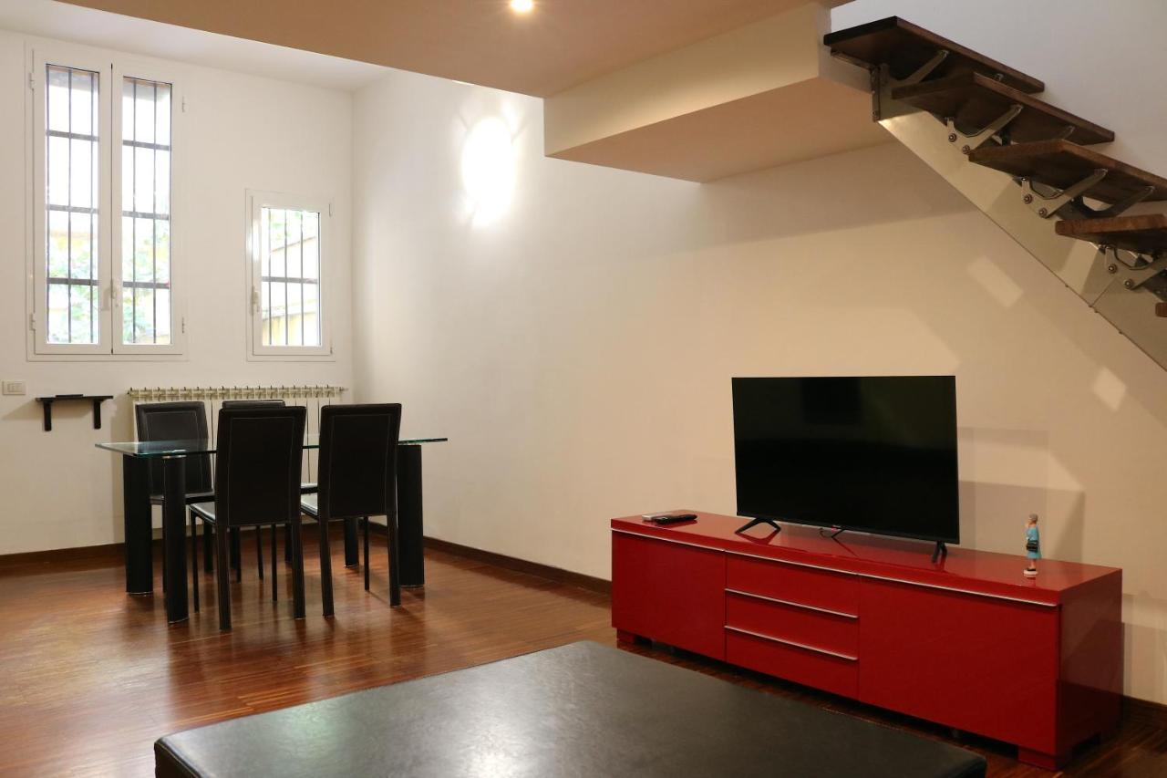 Cozy & Large Loft Famagosta Apartment Milano Exterior foto