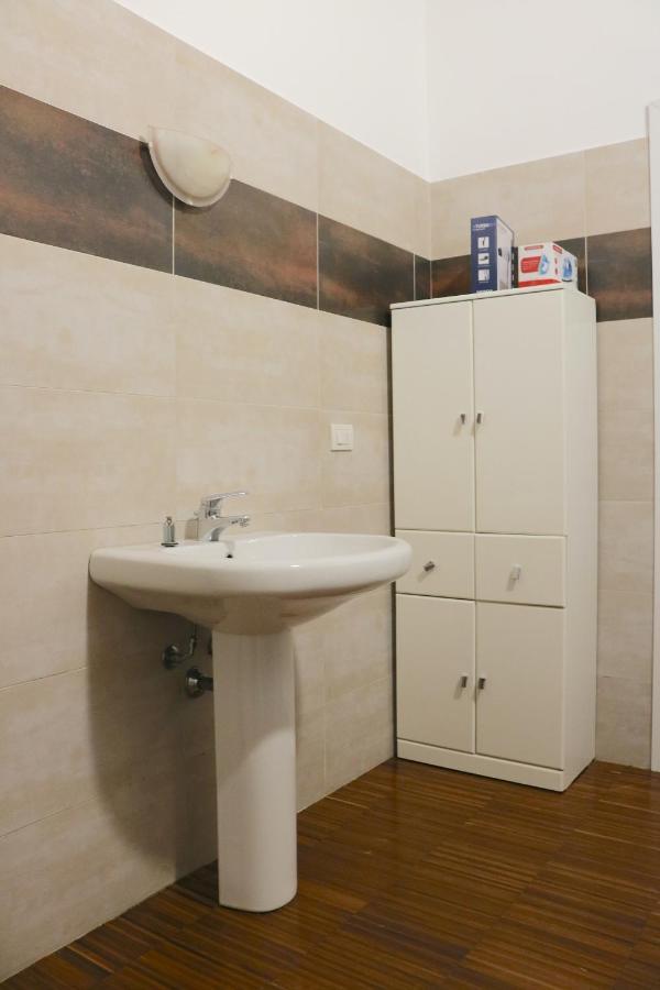 Cozy & Large Loft Famagosta Apartment Milano Exterior foto